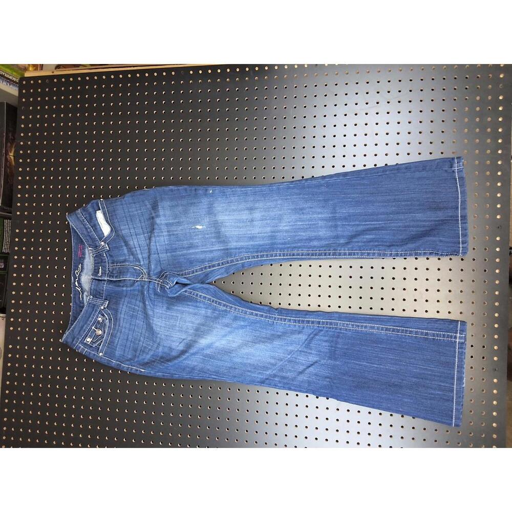 Stylish Women's Flare Jeans - Classic Blue Denim